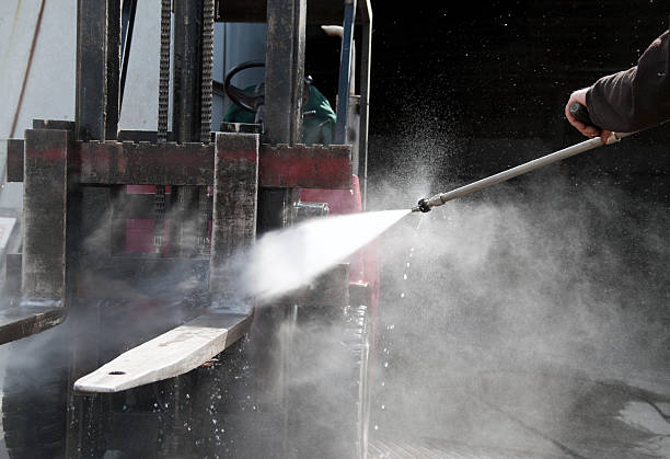 Post-Construction Pressure Washing in Seymour, MO